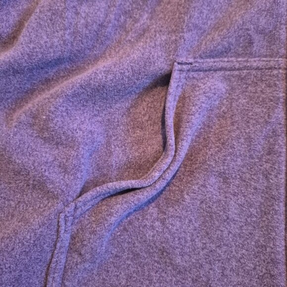 Carhartt women's size XL purple fleece vest, embroidered logo, New - Picture 5 of 5